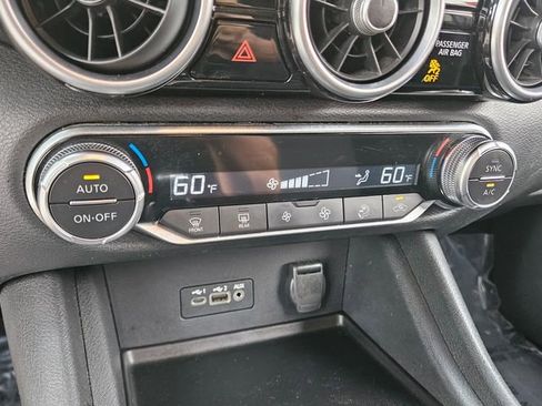 Used 2021 Nissan Sentra SV image 29