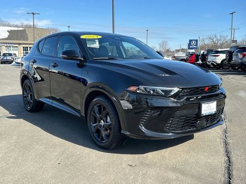 Used 2024 Dodge Hornet R/T Plus w/ R/T Blacktop Package image 5