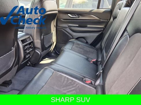 Used 2023 Jeep Grand Cherokee Altitude AWD/4WD image 14