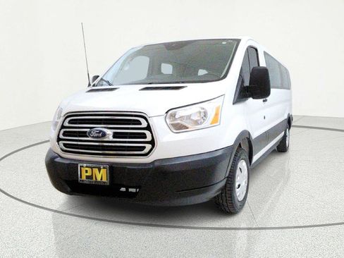 Used 2019 Ford Transit 350 XLT image 3