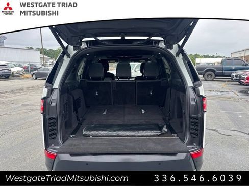 Used 2019 Land Rover Discovery HSE AWD/4WD image 21