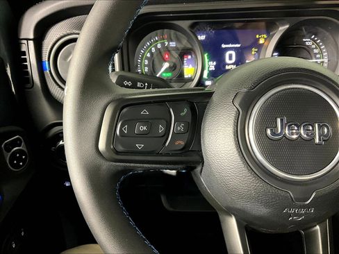 Used 2024 Jeep Wrangler Unlimited Rubicon 4xe AWD/4WD image 11