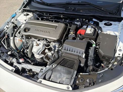 Used 2025 Honda Civic Sport image 27