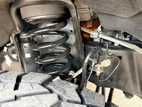 Used 2024 Ford F250 Platinum w/ Tremor Off-Road Package image 12