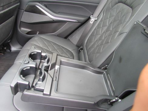 Used 2024 BMW X5 M60i w/ Climate Comfort Package AWD/4WD image 17