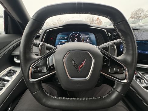 Used 2024 Chevrolet Corvette Stingray Convertible w/ Z51 Performance Package image 19