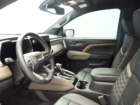 Used 2023 GMC Canyon Denali AWD/4WD image 30