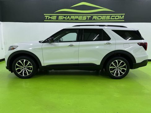 Used 2020 Ford Explorer ST AWD/4WD image 6