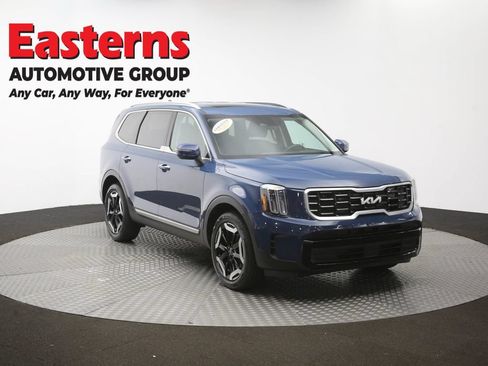 Used 2025 Kia Telluride S FWD image 52