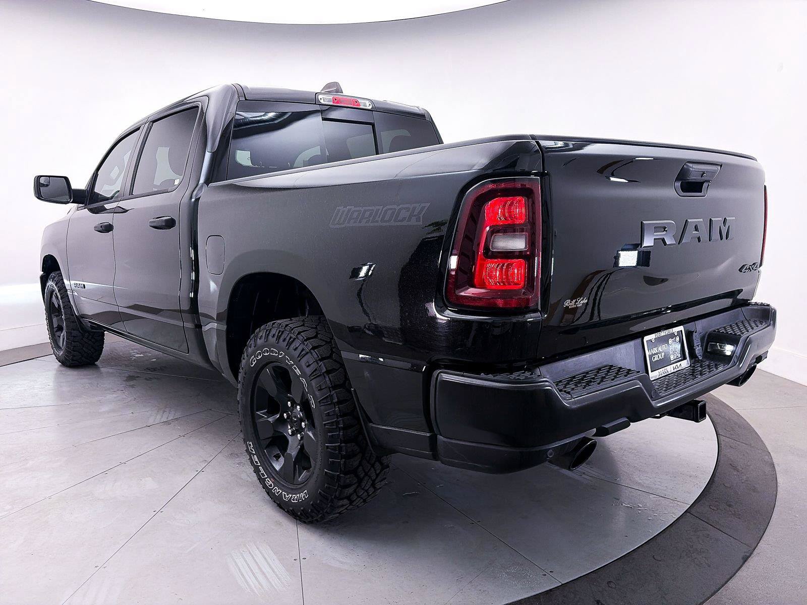 Used 2025 RAM 1500 Warlock AWD/4WD image 15