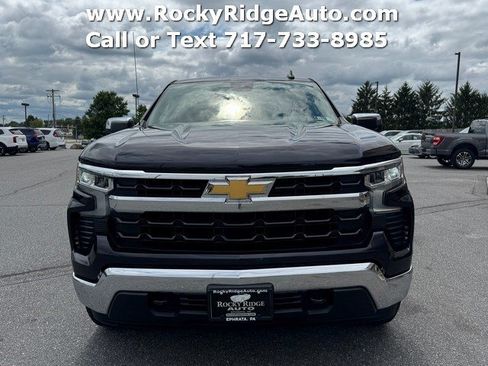 Used 2023 Chevrolet Silverado 1500 LT w/ Z71 Off-Road Package AWD/4WD image 2