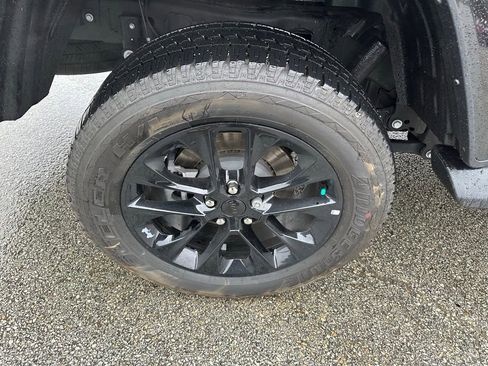 Used 2022 Jeep Gladiator Overland image 10