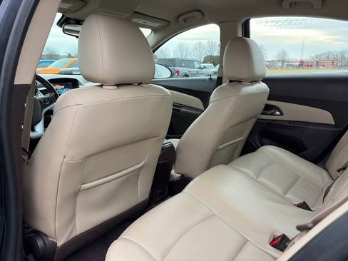 Used 2014 Chevrolet Cruze LT w/ RS Package image 31