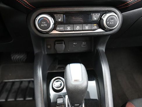 Used 2023 Nissan Versa SR w/ Trunk Package image 13