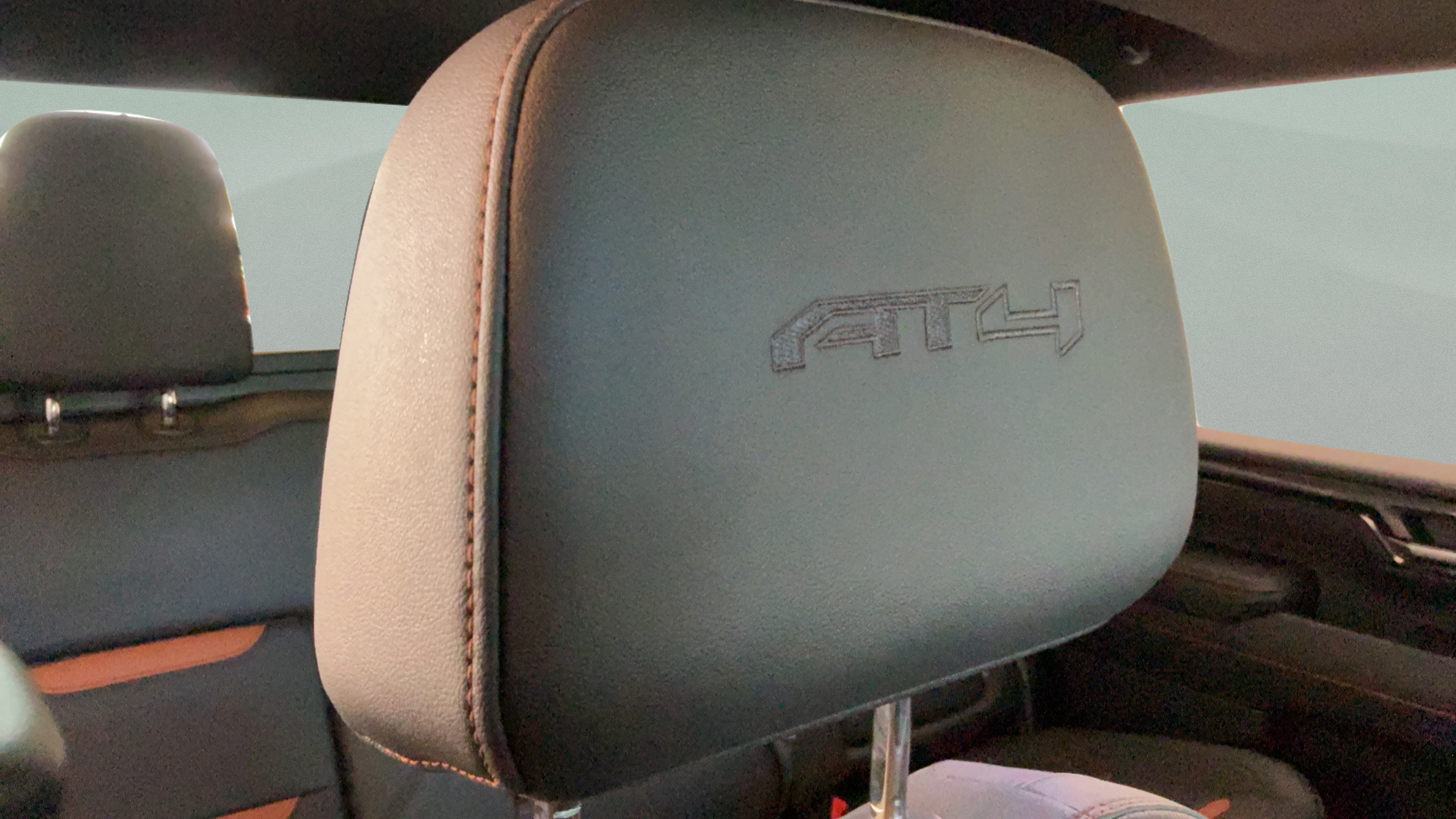 Used 2025 GMC Sierra 2500 AT4 w/ AT4 Premium Plus Package AWD/4WD image 49