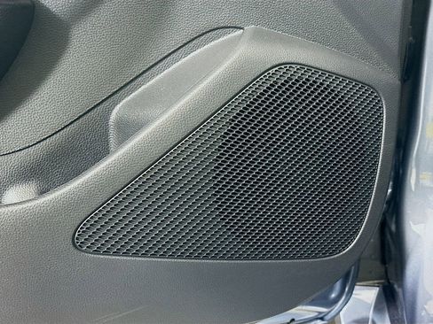 Used 2025 Toyota Corolla LE image 18