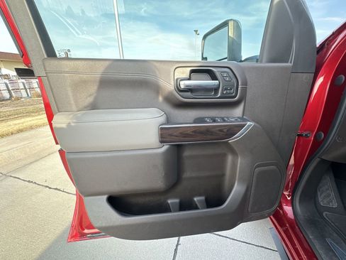 Used 2021 GMC Sierra 2500 SLT w/ SLT Convenience Package image 21