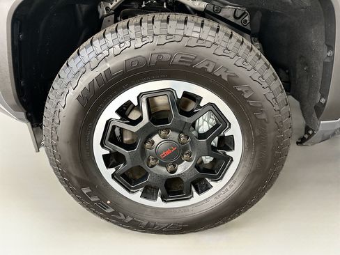 Used 2026 Toyota 4Runner TRD Off-Road Premium AWD/4WD image 36