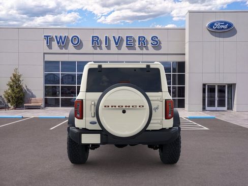 New 2026 Ford Bronco Outer Banks w/ Sasquatch Package AWD/4WD image 5