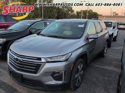 Used 2023 Chevrolet Traverse LT