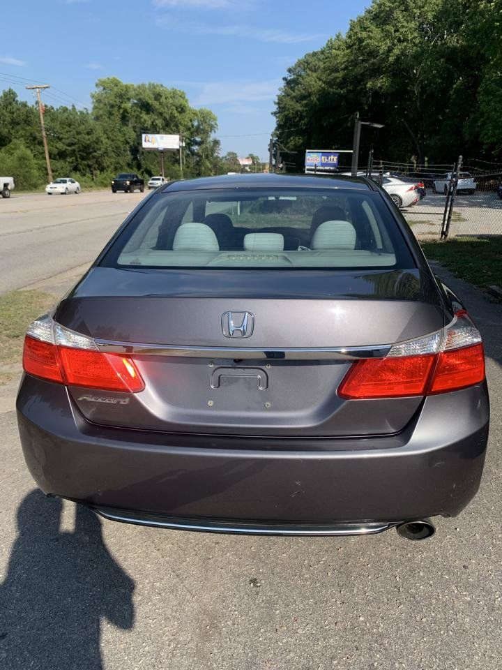 Used 2013 Honda Accord LX image 5