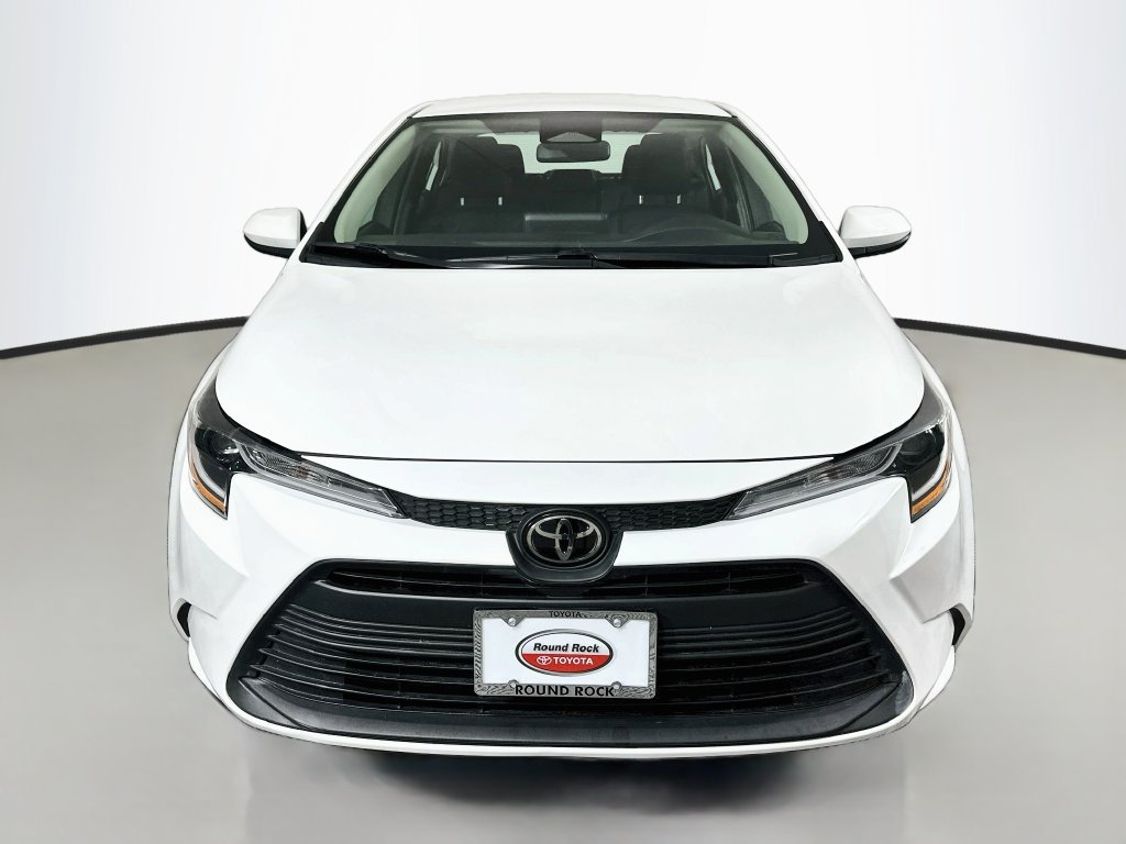 Certified 2025 Toyota Corolla LE FWD image 2