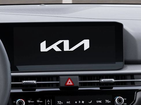 New 2026 Kia Sportage SX FWD image 24