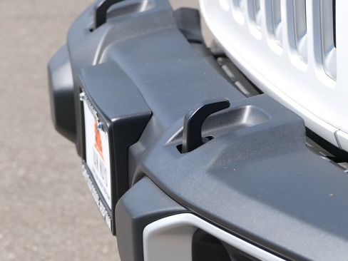 Used 2023 Jeep Wrangler Unlimited Sahara w/ LED Lighting Group AWD/4WD image 8