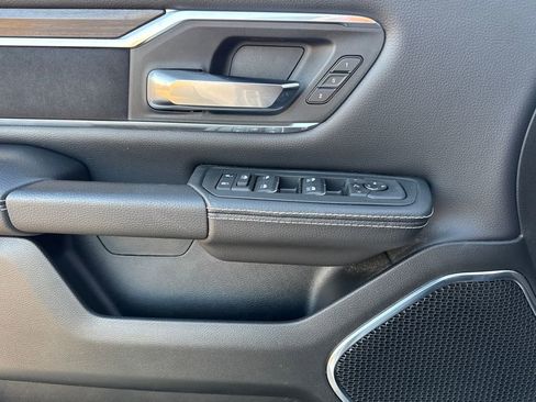 Used 2025 RAM 1500 Laramie image 16