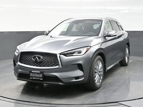 Used 2025 INFINITI QX50 Luxe image 2