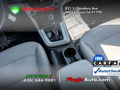 Used 2017 Hyundai Elantra SE