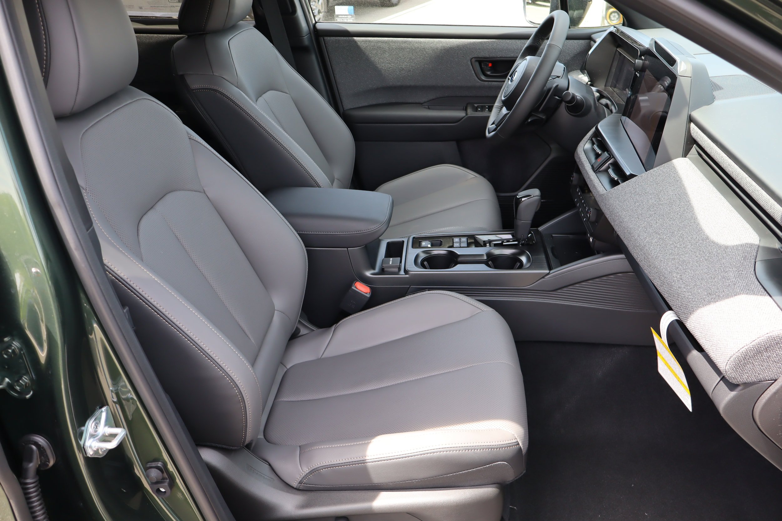 New 2026 Subaru Outback Limited w/ Premium/Limited Plus Package AWD/4WD image 23