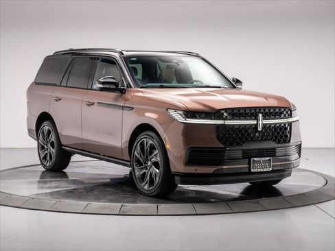New 2026 Lincoln Navigator Black Label AWD/4WD image 7