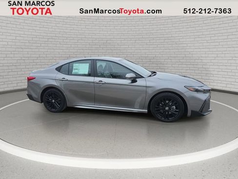 New 2026 Toyota Camry SE image 4