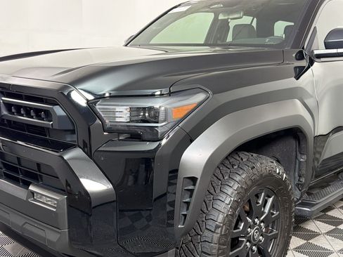 Used 2025 Toyota 4Runner SR5 AWD/4WD image 20