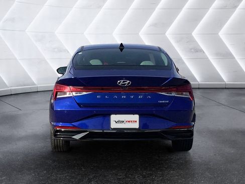 Used 2023 Hyundai Elantra Limited image 5