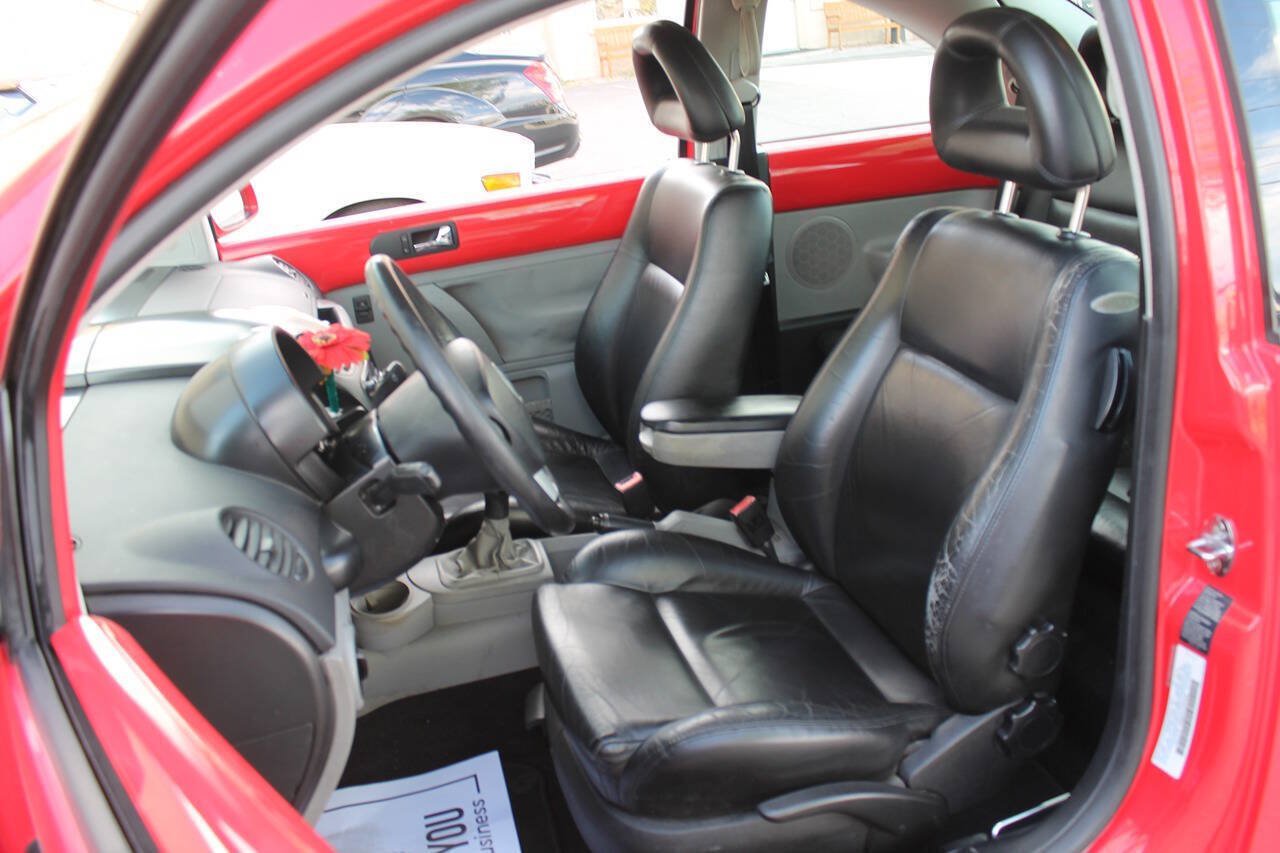 Used 2001 Volkswagen Beetle Sport FWD image 20