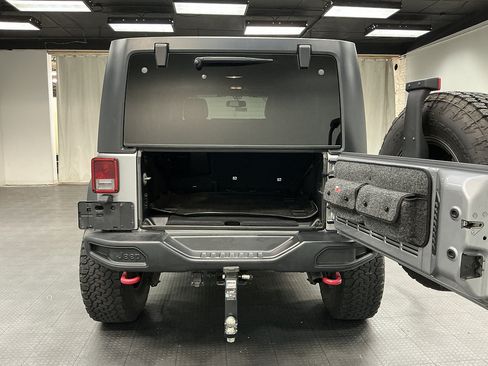 Used 2017 Jeep Wrangler Unlimited Rubicon AWD/4WD image 21