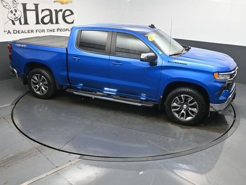 Used 2023 Chevrolet Silverado 1500 LT AWD/4WD image 36