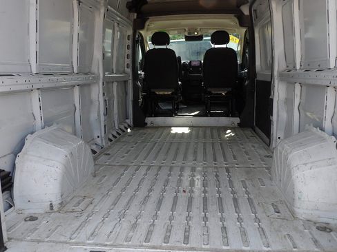 Used 2025 RAM ProMaster 2500 w/ Convenience Group FWD image 33