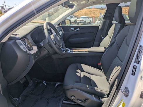 Used 2026 Volvo XC60 B5 Core AWD/4WD image 22