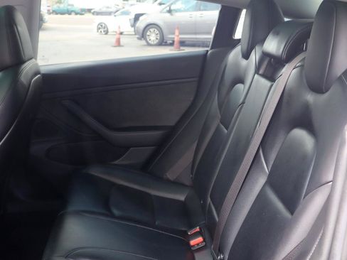 Used 2018 Tesla Model 3 Long Range AWD/4WD image 18