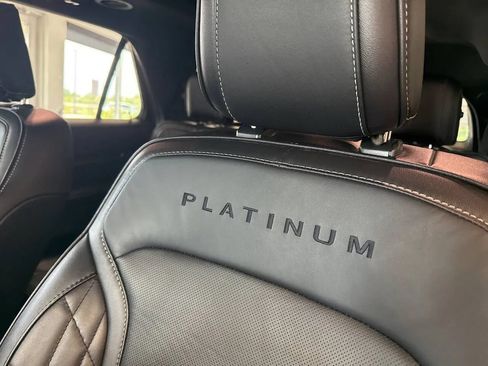 Used 2018 Ford Explorer Platinum AWD/4WD image 37