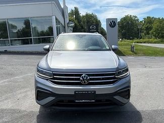 Used 2023 Volkswagen Tiguan SE w/ Panoramic Sunroof Package AWD/4WD video 2