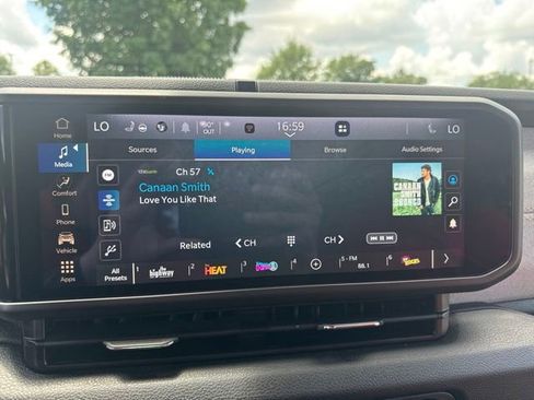Used 2025 Jeep Wrangler Unlimited Sport AWD/4WD image 35