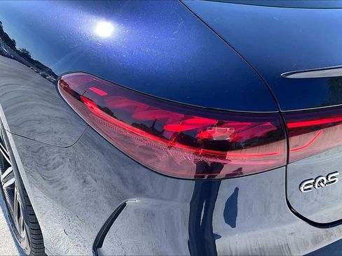 Used 2022 Mercedes-Benz EQS 580 4MATIC Sedan image 28