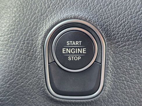 Used 2025 Mercedes-Benz Sprinter 2500 image 29
