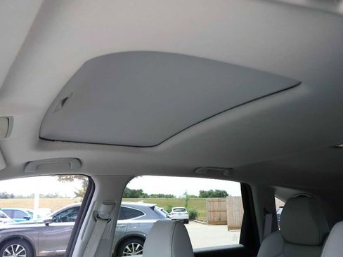 Used 2017 Acura MDX w/ Technology Package AWD/4WD image 28