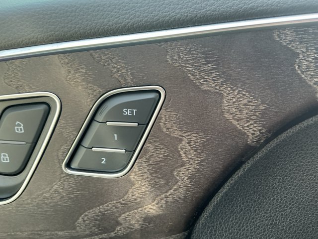 Used 2020 Audi Q8 Premium Plus w/ Premium Plus Package AWD/4WD image 30
