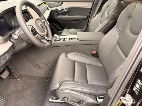 New 2026 Volvo XC90 B5 Ultra image 5